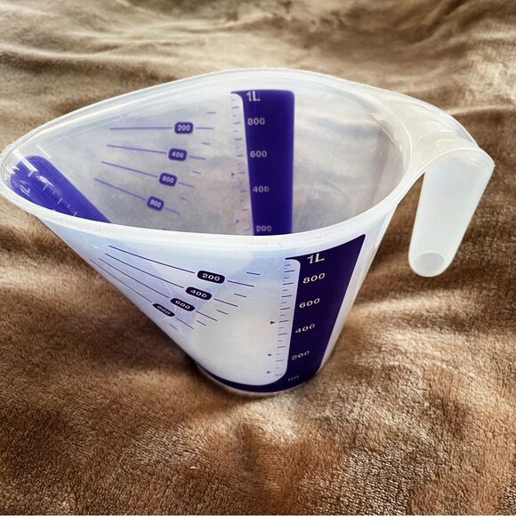 Tupperware Blue and Clear Measuring Jug 1000 ml (metric) - Picture 1 of 7